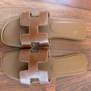 Hermes slippers